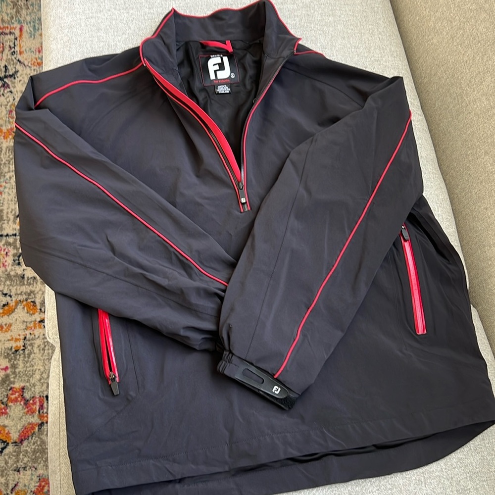 Mens black Footjoy rain pullover size large